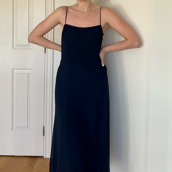 Aritzia midi dress - Picture 2 of 4